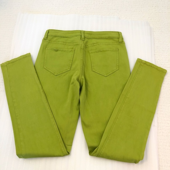 Cache Jeans - Picture 2 of 4